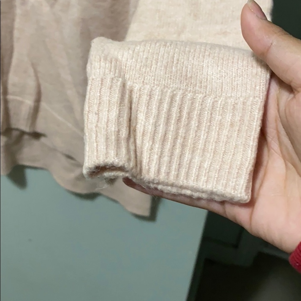 Sweater - Picture 6 of 7